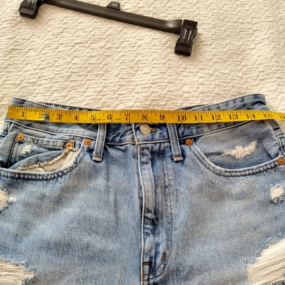 Madewell Relaxed Denim Shorts Distressed Sz 28 - Picture 7 of 9